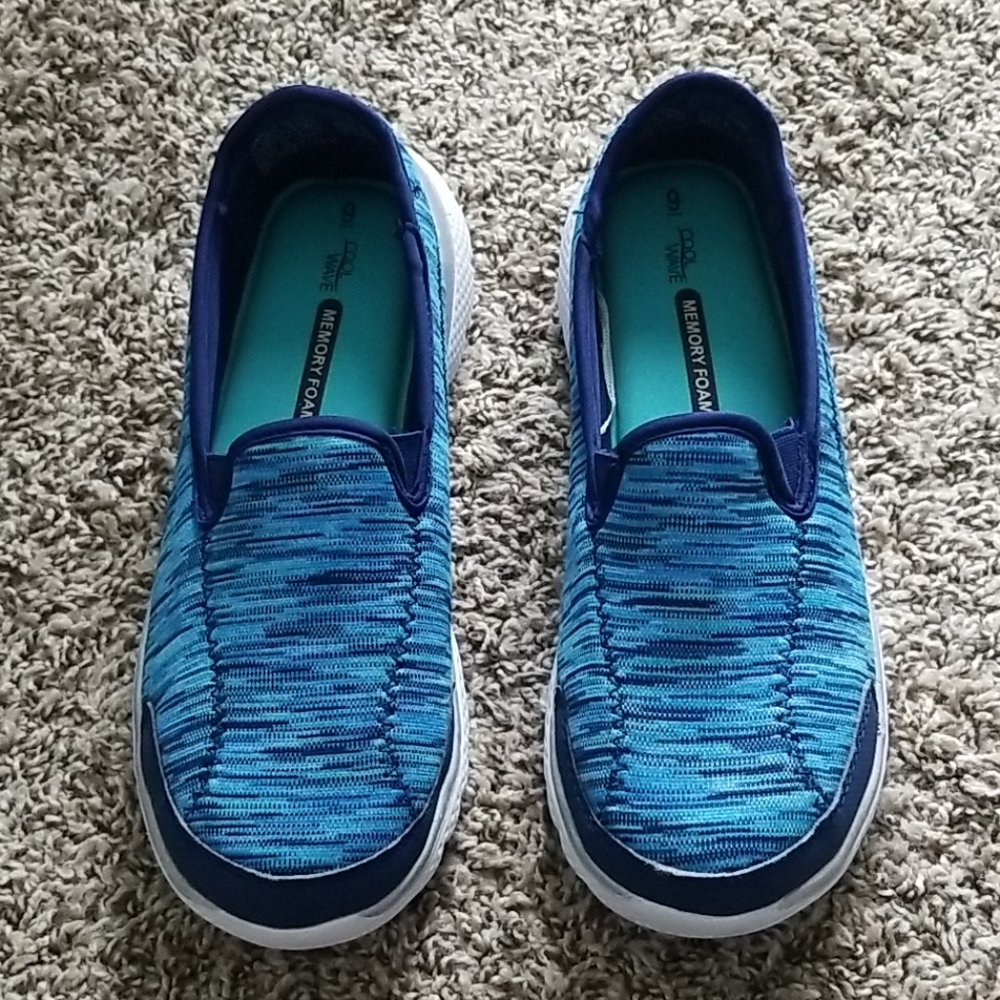 Cool wave shoes